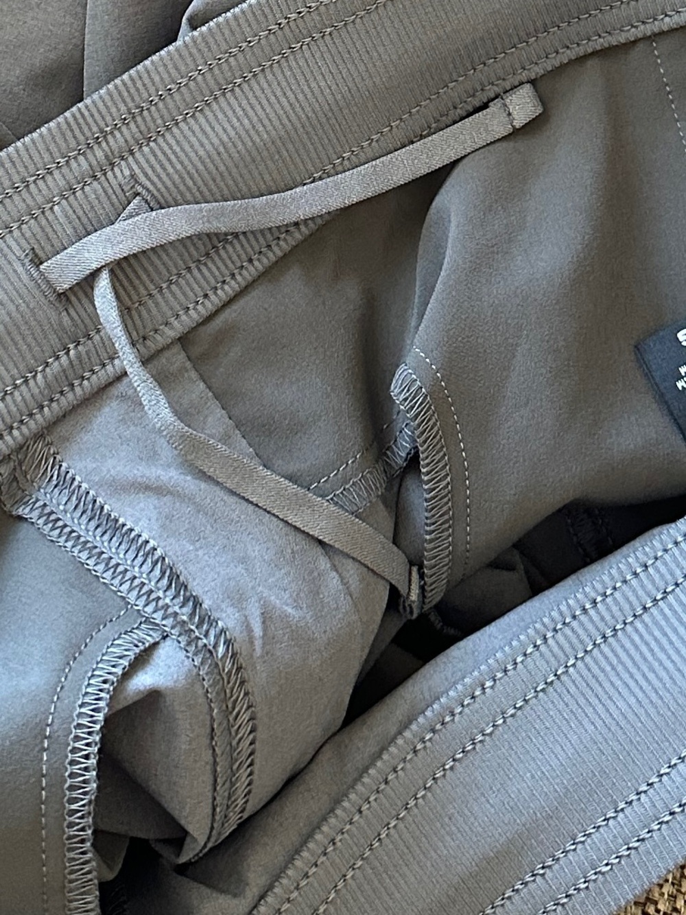 KÜHL Gray Freeflex Dash Straight Fit Higher Back Jogger Size L - Picture 7 of 13